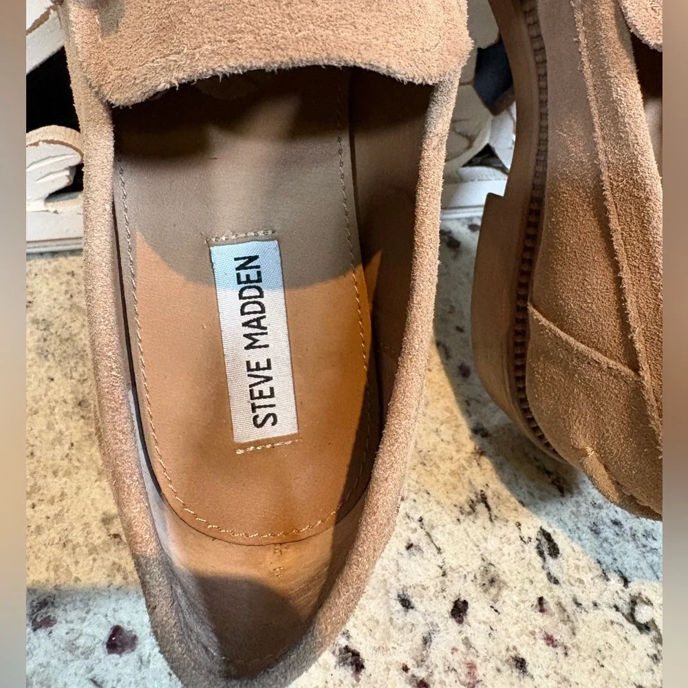 Steve Madden Karmine Suede Loafers Size 9 Tan
